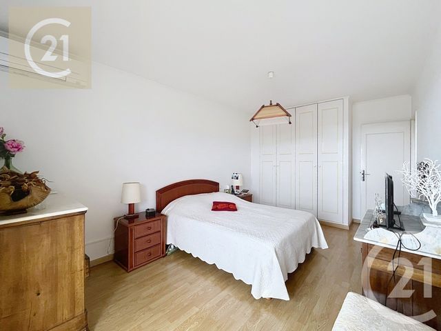 Appartement F4 à vendre - 5 pièces - 105.9 m2 - BEZIERS - 34 - LANGUEDOC-ROUSSILLON - Century 21 Comminges Immobilier