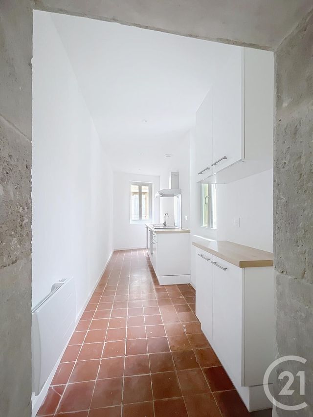 Appartement F3 à louer - 3 pièces - 74.78 m2 - BEZIERS - 34 - LANGUEDOC-ROUSSILLON - Century 21 Comminges Immobilier