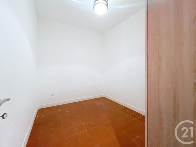 Appartement F3 bis à louer - 3 pièces - 81.81 m2 - BEZIERS - 34 - LANGUEDOC-ROUSSILLON - Century 21 Comminges Immobilier