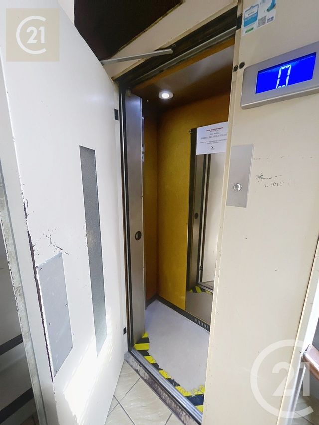 Appartement T2 à vendre - 2 pièces - 52.48 m2 - BEZIERS - 34 - LANGUEDOC-ROUSSILLON - Century 21 Comminges Immobilier