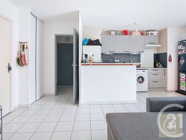 Appartement T2 à vendre - 2 pièces - 44.72 m2 - BEZIERS - 34 - LANGUEDOC-ROUSSILLON - Century 21 Comminges Immobilier