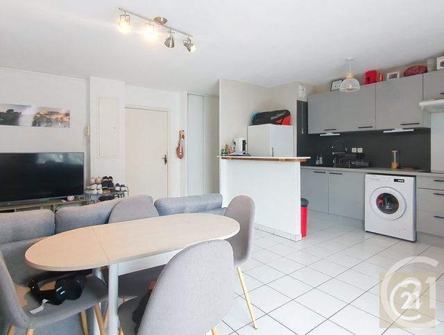 Appartement T2 à vendre - 2 pièces - 44.72 m2 - BEZIERS - 34 - LANGUEDOC-ROUSSILLON - Century 21 Comminges Immobilier