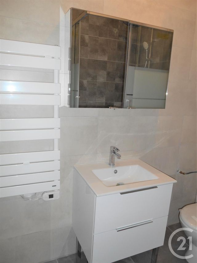 Appartement F3 à louer - 3 pièces - 67.0 m2 - BEZIERS - 34 - LANGUEDOC-ROUSSILLON - Century 21 Comminges Immobilier