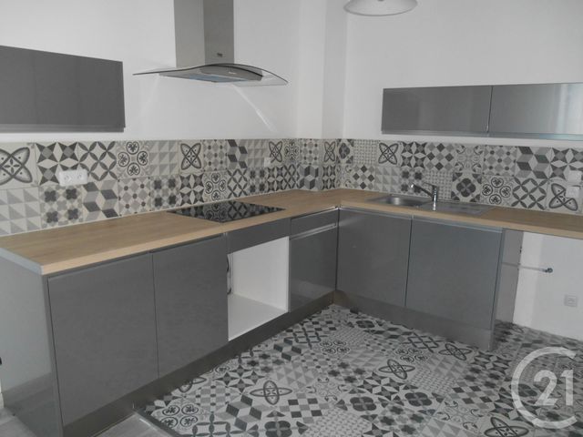 Appartement F3 à louer - 3 pièces - 67.0 m2 - BEZIERS - 34 - LANGUEDOC-ROUSSILLON - Century 21 Comminges Immobilier