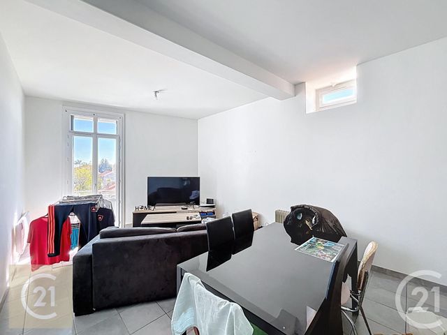Appartement F2 à louer - 2 pièces - 48.0 m2 - BEZIERS - 34 - LANGUEDOC-ROUSSILLON - Century 21 Comminges Immobilier