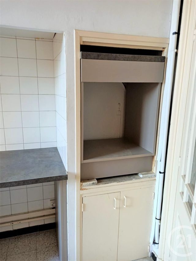 Appartement F4 à louer - 4 pièces - 98.0 m2 - BEZIERS - 34 - LANGUEDOC-ROUSSILLON - Century 21 Comminges Immobilier