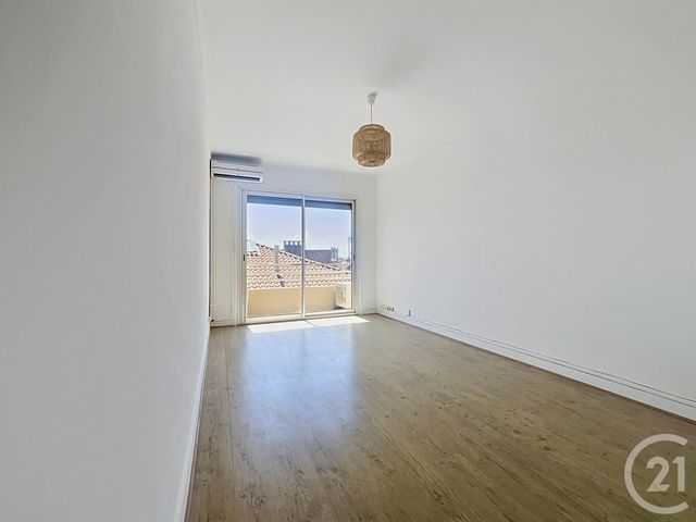 Appartement F2 à louer - 2 pièces - 53.08 m2 - BEZIERS - 34 - LANGUEDOC-ROUSSILLON - Century 21 Comminges Immobilier