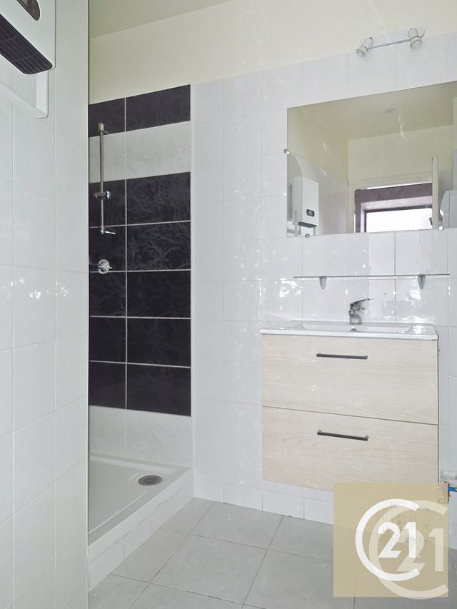 Appartement F3 à vendre - 3 pièces - 64.26 m2 - BEZIERS - 34 - LANGUEDOC-ROUSSILLON - Century 21 Comminges Immobilier