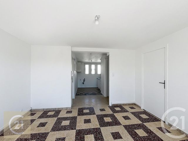 Appartement F4 à louer - 4 pièces - 62.72 m2 - BEZIERS - 34 - LANGUEDOC-ROUSSILLON - Century 21 Comminges Immobilier