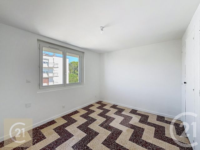 Appartement F4 à louer - 4 pièces - 62.72 m2 - BEZIERS - 34 - LANGUEDOC-ROUSSILLON - Century 21 Comminges Immobilier