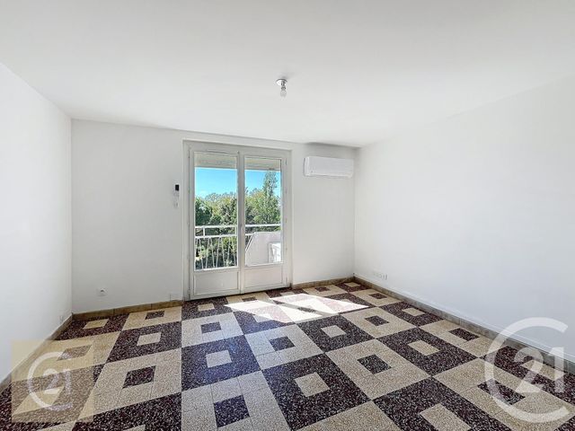 Appartement F4 à louer - 4 pièces - 62.72 m2 - BEZIERS - 34 - LANGUEDOC-ROUSSILLON - Century 21 Comminges Immobilier