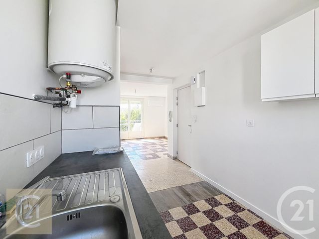 Appartement F4 à louer - 4 pièces - 62.72 m2 - BEZIERS - 34 - LANGUEDOC-ROUSSILLON - Century 21 Comminges Immobilier