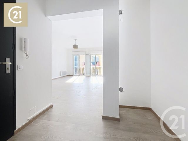 Appartement T4 à vendre - 4 pièces - 83.4 m2 - BEZIERS - 34 - LANGUEDOC-ROUSSILLON - Century 21 Comminges Immobilier