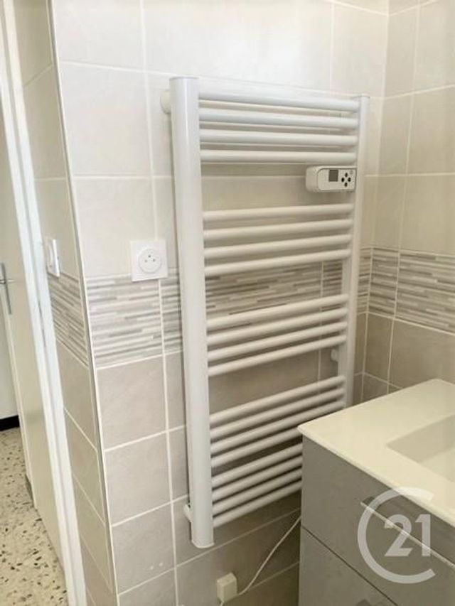 maison à louer - 4 pièces - 76.7 m2 - BEZIERS - 34 - LANGUEDOC-ROUSSILLON - Century 21 Comminges Immobilier