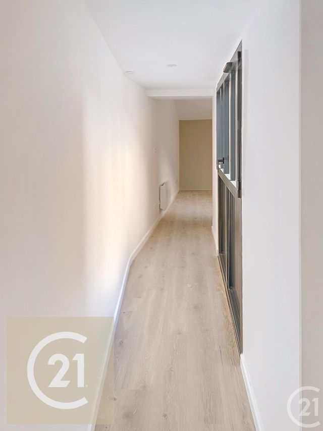 Appartement F1 à louer - 1 pièce - 27.35 m2 - BEZIERS - 34 - LANGUEDOC-ROUSSILLON - Century 21 Comminges Immobilier