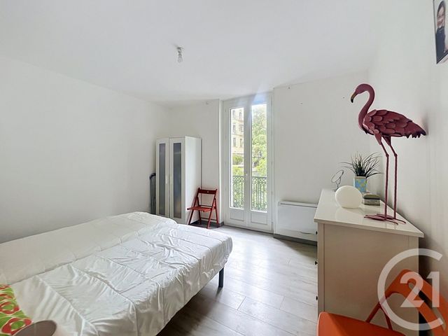 Appartement T3 à vendre - 4 pièces - 80.2 m2 - BEZIERS - 34 - LANGUEDOC-ROUSSILLON - Century 21 Comminges Immobilier