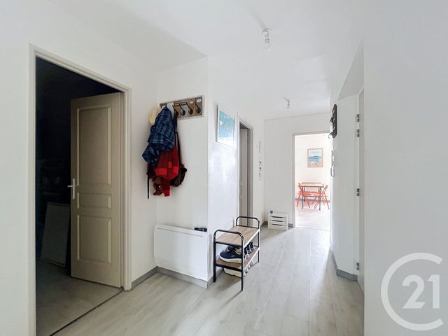 Appartement T3 à vendre - 4 pièces - 80.2 m2 - BEZIERS - 34 - LANGUEDOC-ROUSSILLON - Century 21 Comminges Immobilier