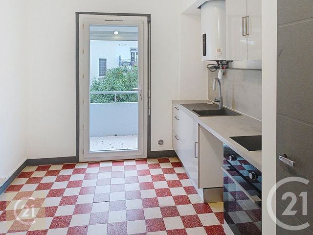 Appartement F3 à louer - 3 pièces - 70.78 m2 - BEZIERS - 34 - LANGUEDOC-ROUSSILLON - Century 21 Comminges Immobilier