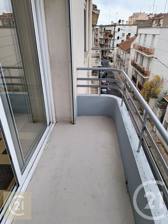 Appartement F3 à louer - 3 pièces - 70.78 m2 - BEZIERS - 34 - LANGUEDOC-ROUSSILLON - Century 21 Comminges Immobilier