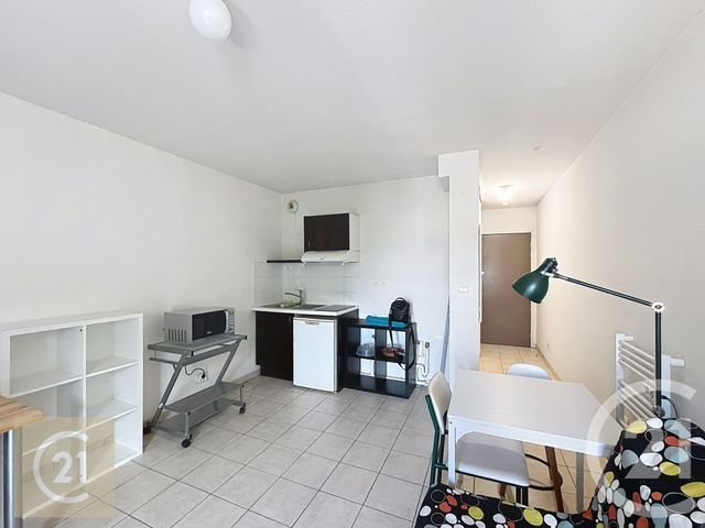 Appartement F1 à louer - 1 pièce - 26.76 m2 - BEZIERS - 34 - LANGUEDOC-ROUSSILLON - Century 21 Comminges Immobilier