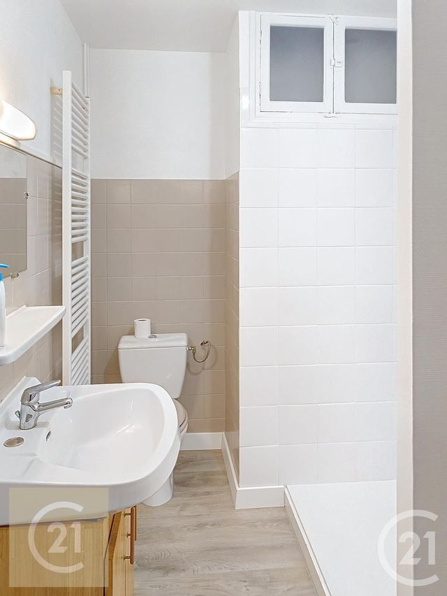 Appartement F4 à louer - 4 pièces - 88.0 m2 - BEZIERS - 34 - LANGUEDOC-ROUSSILLON - Century 21 Comminges Immobilier