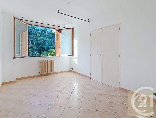 Appartement T4 à vendre - 4 pièces - 113.26 m2 - BEZIERS - 34 - LANGUEDOC-ROUSSILLON - Century 21 Comminges Immobilier
