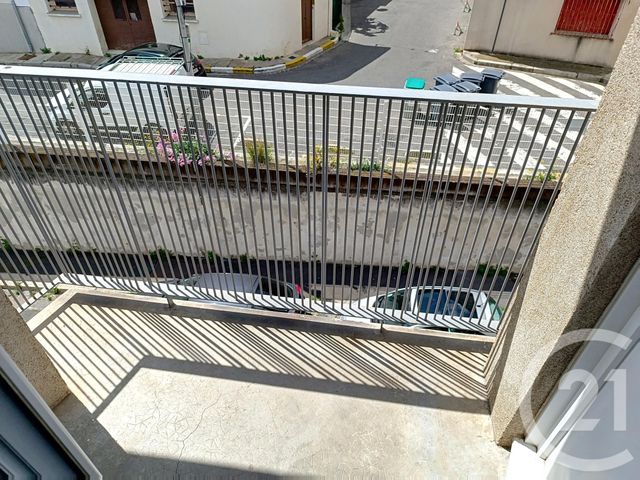 Appartement F1 à louer - 1 pièce - 27.01 m2 - BEZIERS - 34 - LANGUEDOC-ROUSSILLON - Century 21 Comminges Immobilier