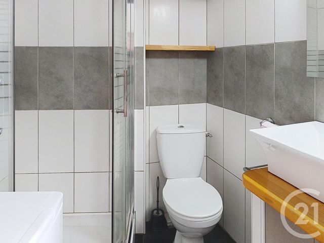 Appartement F1 à louer - 1 pièce - 27.01 m2 - BEZIERS - 34 - LANGUEDOC-ROUSSILLON - Century 21 Comminges Immobilier