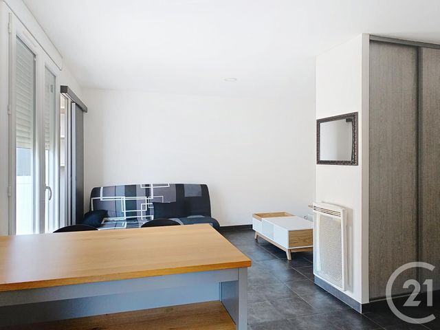 Appartement F1 à louer - 1 pièce - 27.01 m2 - BEZIERS - 34 - LANGUEDOC-ROUSSILLON - Century 21 Comminges Immobilier