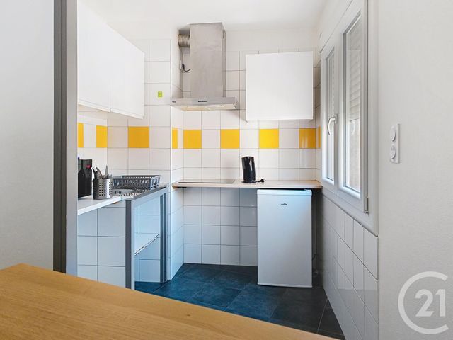 Appartement F1 à louer - 1 pièce - 27.01 m2 - BEZIERS - 34 - LANGUEDOC-ROUSSILLON - Century 21 Comminges Immobilier