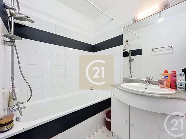 Appartement F2 à vendre - 2 pièces - 48.4 m2 - BEZIERS - 34 - LANGUEDOC-ROUSSILLON - Century 21 Comminges Immobilier