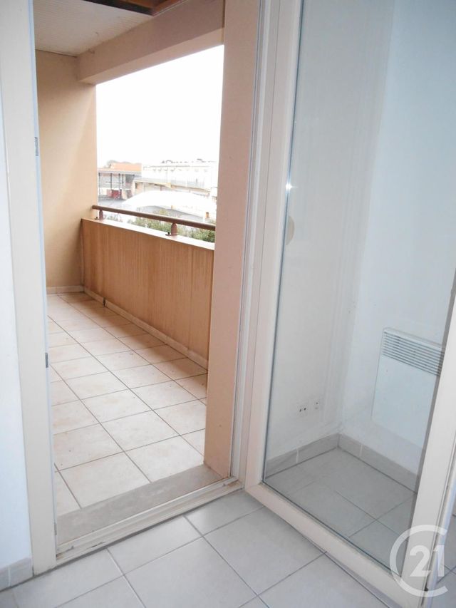 Appartement F3 à louer - 3 pièces - 57.0 m2 - PORTIRAGNES - 34 - LANGUEDOC-ROUSSILLON - Century 21 Comminges Immobilier