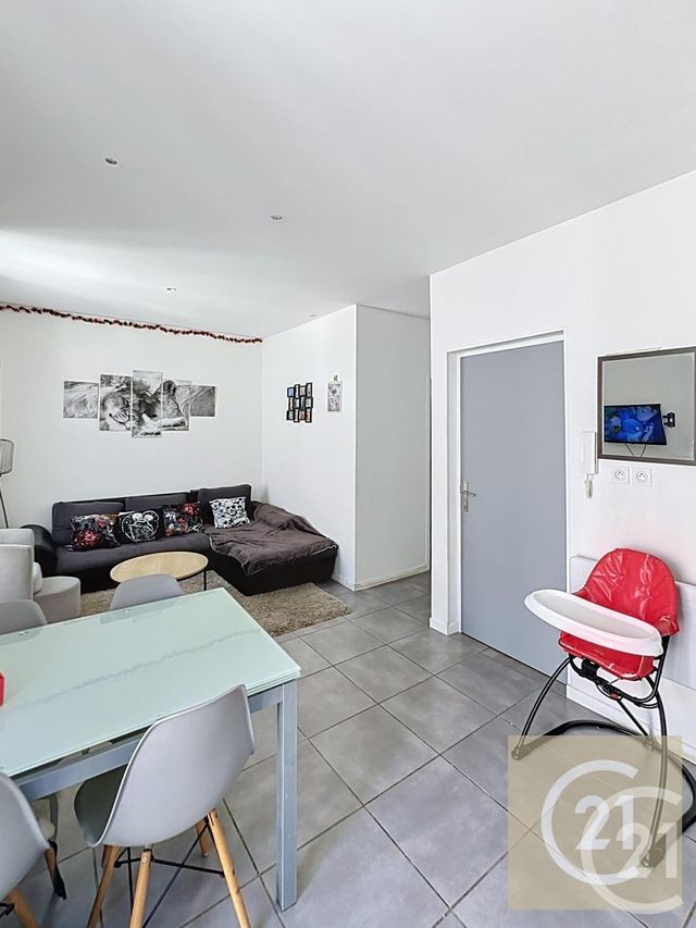 Appartement F2 bis à vendre - 2 pièces - 46.3 m2 - BEZIERS - 34 - LANGUEDOC-ROUSSILLON - Century 21 Comminges Immobilier