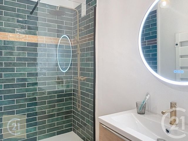 Appartement F3 à louer - 3 pièces - 62.37 m2 - BEZIERS - 34 - LANGUEDOC-ROUSSILLON - Century 21 Comminges Immobilier