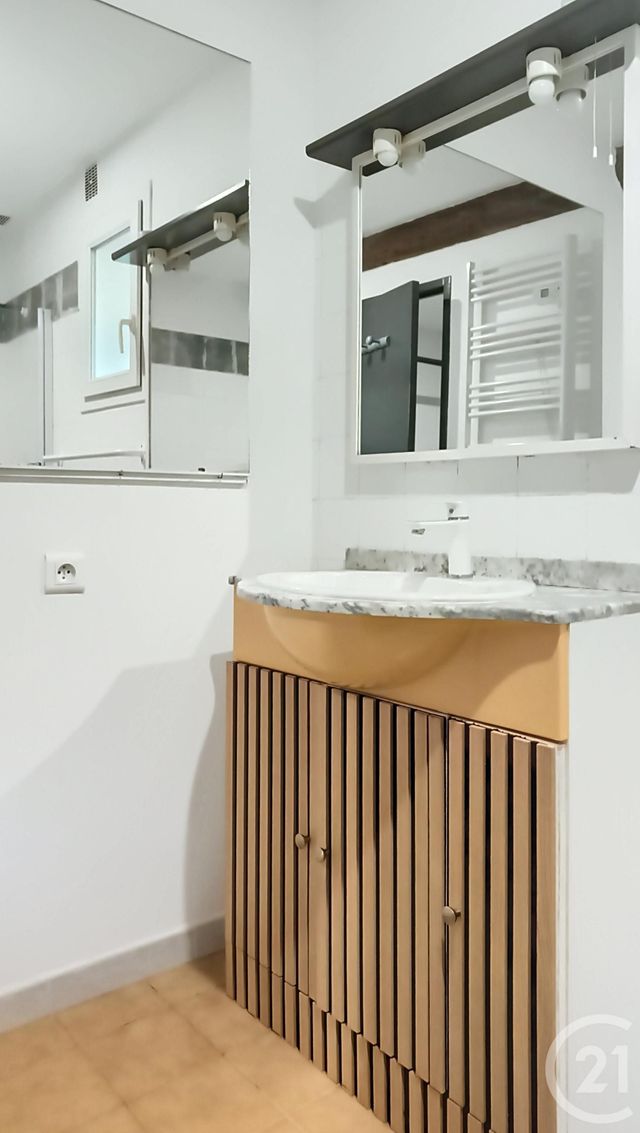 maison à louer - 3 pièces - 93.0 m2 - CAZEDARNES - 34 - LANGUEDOC-ROUSSILLON - Century 21 Comminges Immobilier